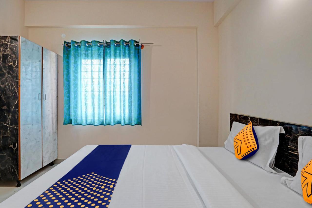 Oyo Hotel C P Residency マイソール エクステリア 写真