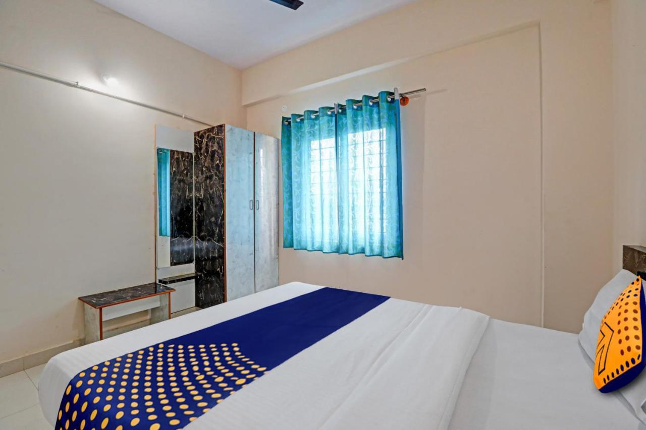 Oyo Hotel C P Residency マイソール エクステリア 写真